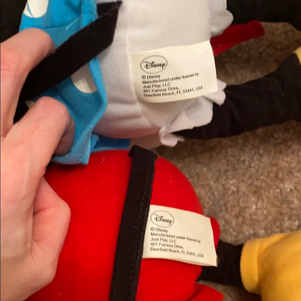 Matching Mickey & Minnie - Picture 8 of 8